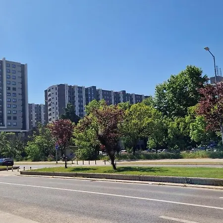 M&d Bus Station Apartment *